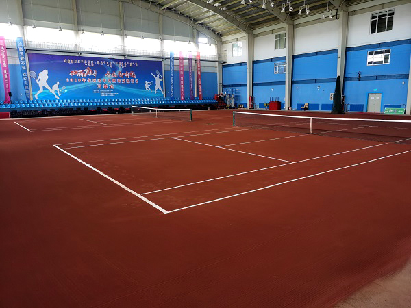 紅土網(wǎng)球場有哪些優(yōu)勢