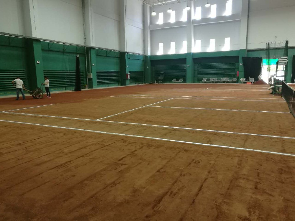 北方電力紅土網(wǎng)球場(chǎng)地維修前后案例分享